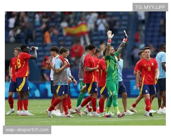 半场哨在足球比赛中的作用与裁判判罚流程解析